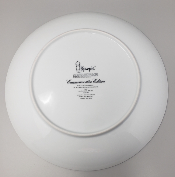 1973 Vintage Kewpie Christmas Collector's Plate - Picture 5 of 8